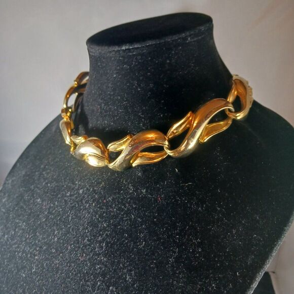 Vintage Chunky Gold Tone Y2K Large Chain Choker Statement Necklace - Picture 3 of 7